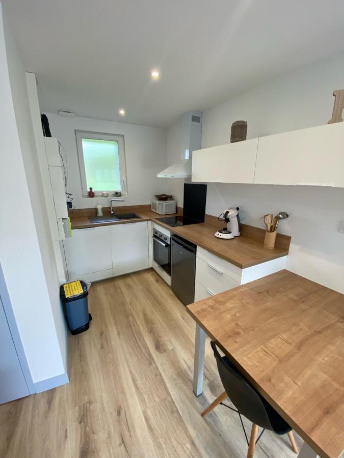 Gite Avec Chambre Mezzanine Pour 2 Pers Brehal Exterior photo