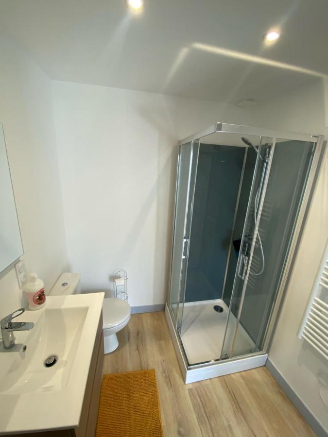 Gite Avec Chambre Mezzanine Pour 2 Pers Brehal Exterior photo
