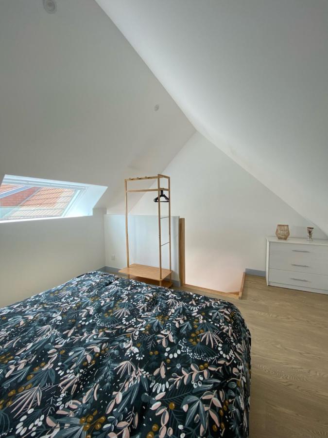 Gite Avec Chambre Mezzanine Pour 2 Pers Brehal Exterior photo