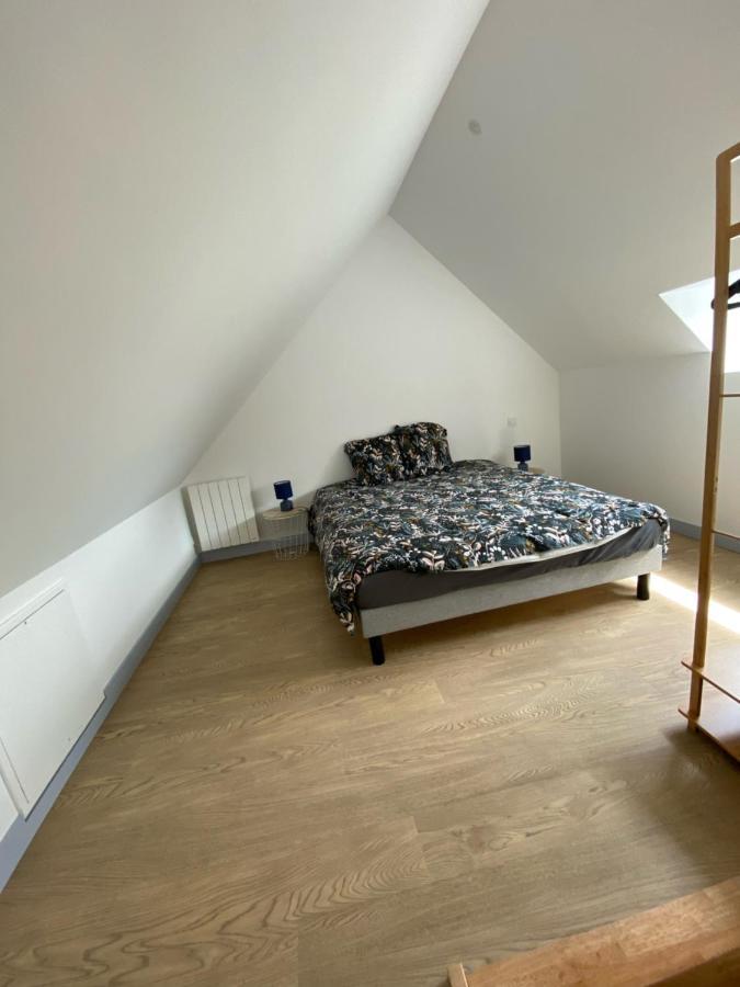 Gite Avec Chambre Mezzanine Pour 2 Pers Brehal Exterior photo